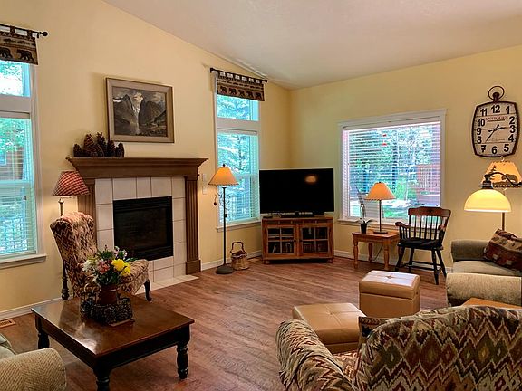 4th image of 660 Woodlands Dr