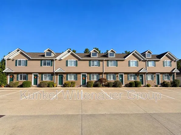 704 Fountain View Dr #F, Mascoutah, IL 62258