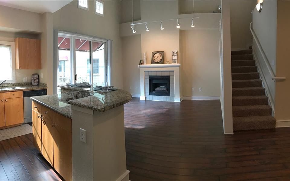 1st image of 2521 Worthington St #312