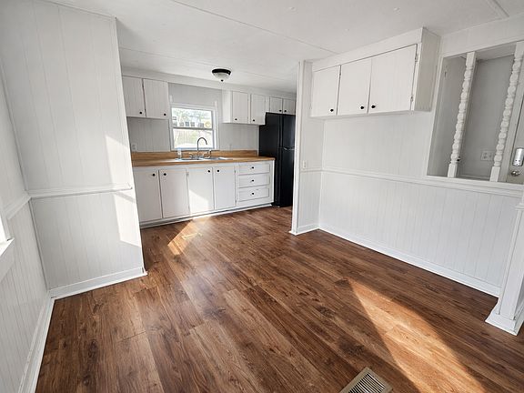 3rd image of 412 McElhaney Rd Lot 17