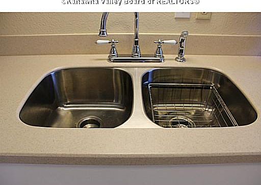 5th image of 124 Vaturia Dr