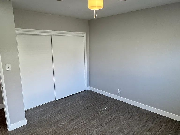 740 W 21st St #3 — Photo 10