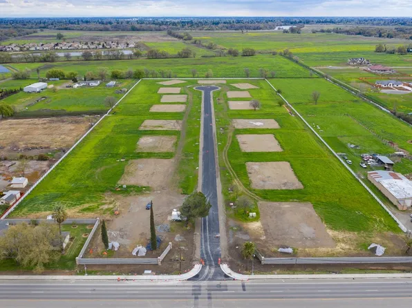 2605 Myers Ranch Ln, West Sacramento, CA 95691