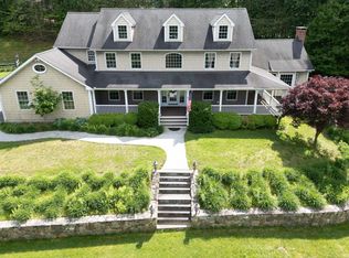 112 Country Woods Ln, Southbury, CT 06488