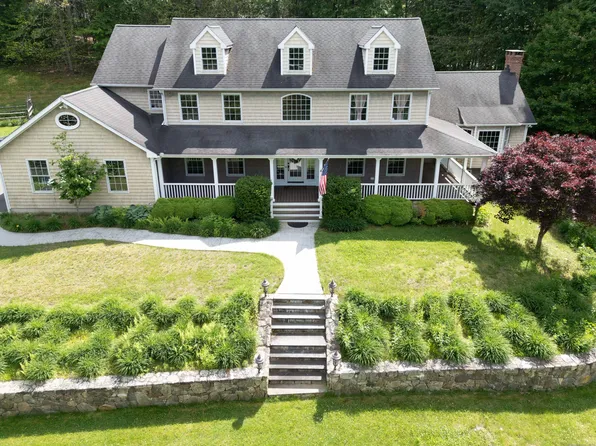 112 Country Woods Lane, Southbury, CT 06488