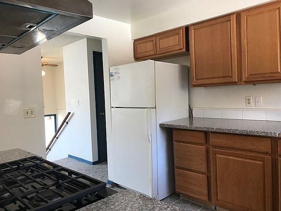 3rd image of 6110 N Oxford Dr