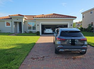 409 Cinnamon Dr, Poinciana, FL 34759