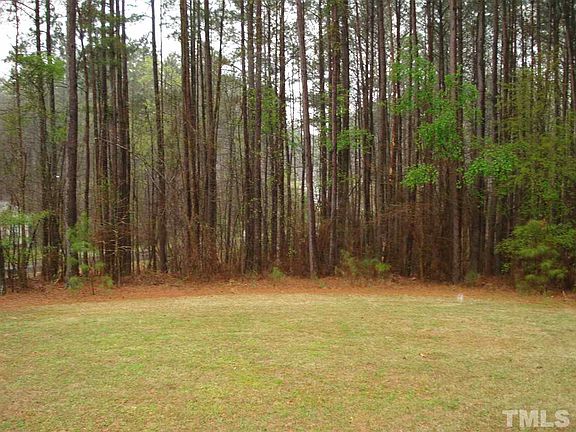 4th image of 634 Lockwood Dr