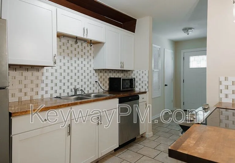 2841 Pheasant Dr — Photo 4