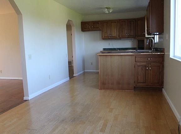 5th image of 15059 Revilla Dr