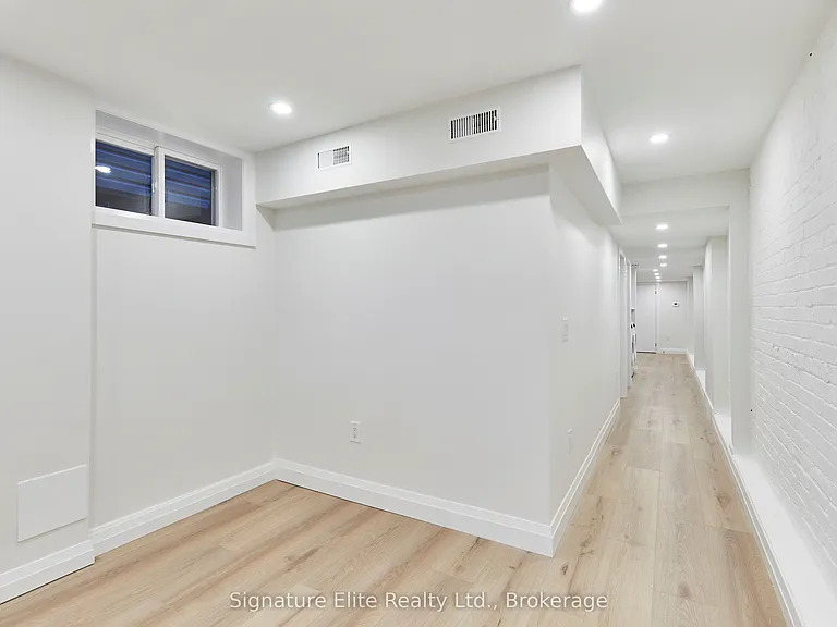 927 Kingston Rd #LOWER — Photo 6