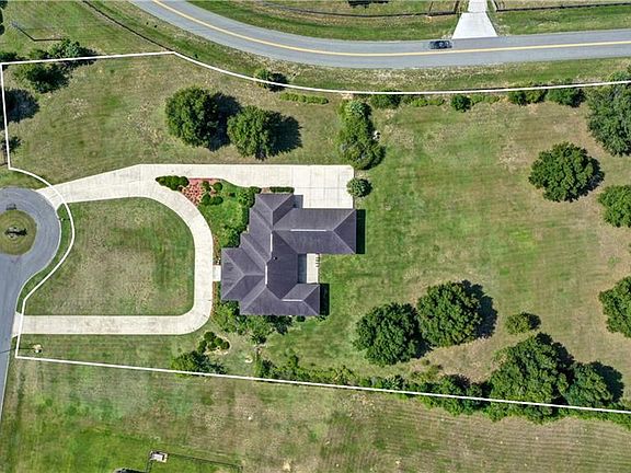 5th image of 38005 Timberlane Dr