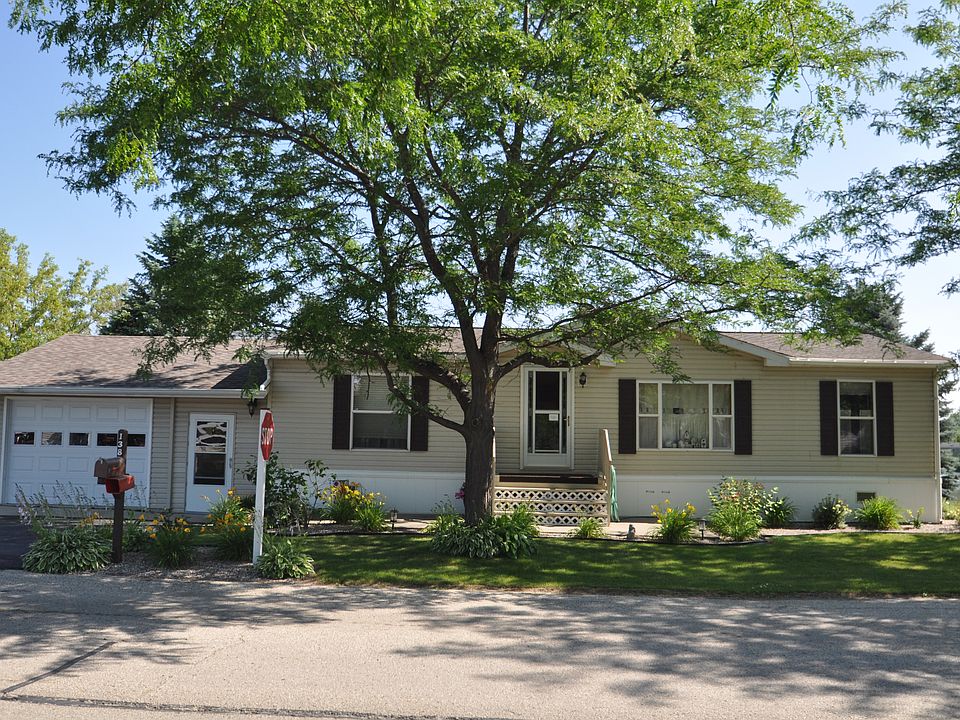 1st image of 138 Twin Lakes Dr