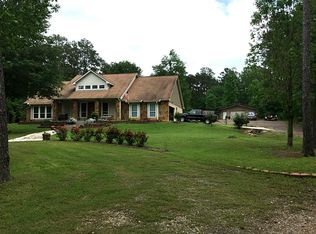 12189 Thompson Rd, Willis, TX 77318