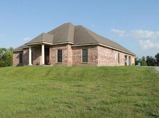 6811 Lake Peigneur Rd, New Iberia, LA 70560