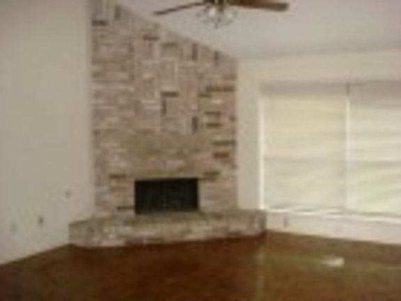 2nd image of 22003 Glenburn Manor Ln