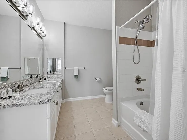 301 Terrace Ridge Cir #301 — Photo 20