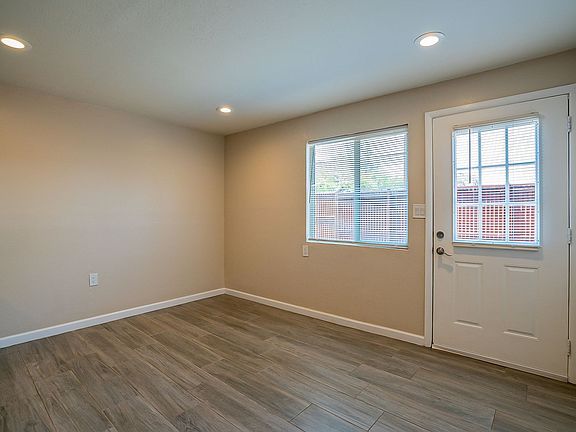 5th image of 1243 E Waverly St #2