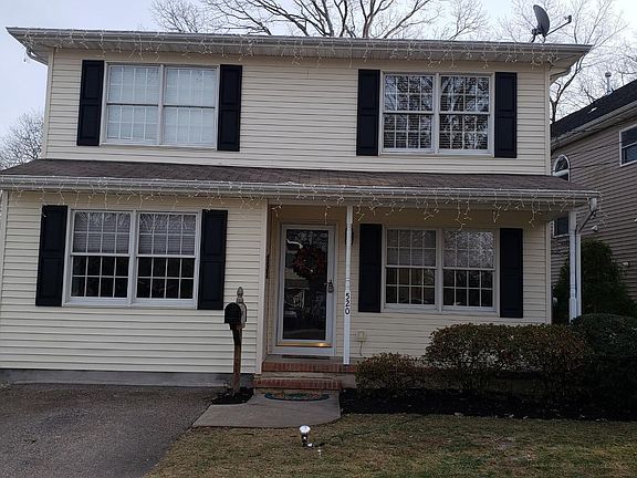 2nd image of 520 Boulton Ave