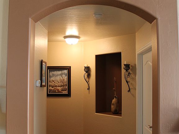 3rd image of 4952 W Ivanhoe Ct