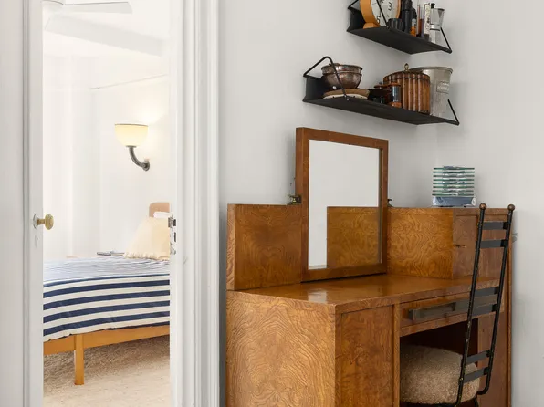 205 East 78th Street image 5 of 8