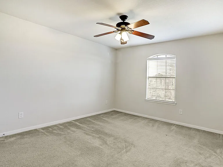 25806 Westbourne Dr — Photo 11