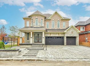 70 Fairlee Cir, Whitchurch Stouffville, ON L4A0V3