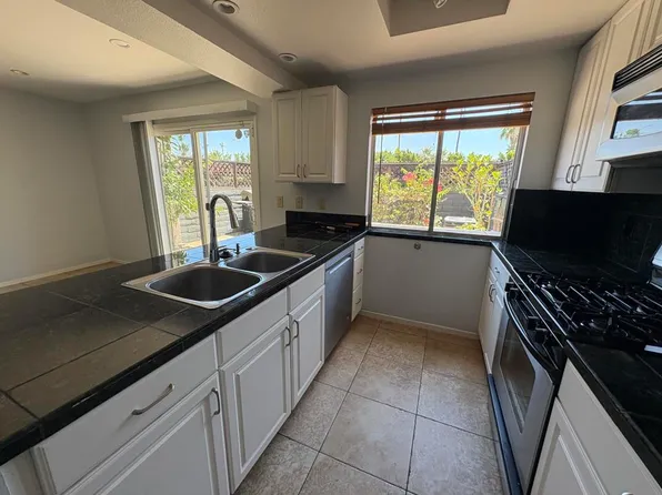 266 E Via Escuela Unit G, Palm Springs, CA 92262