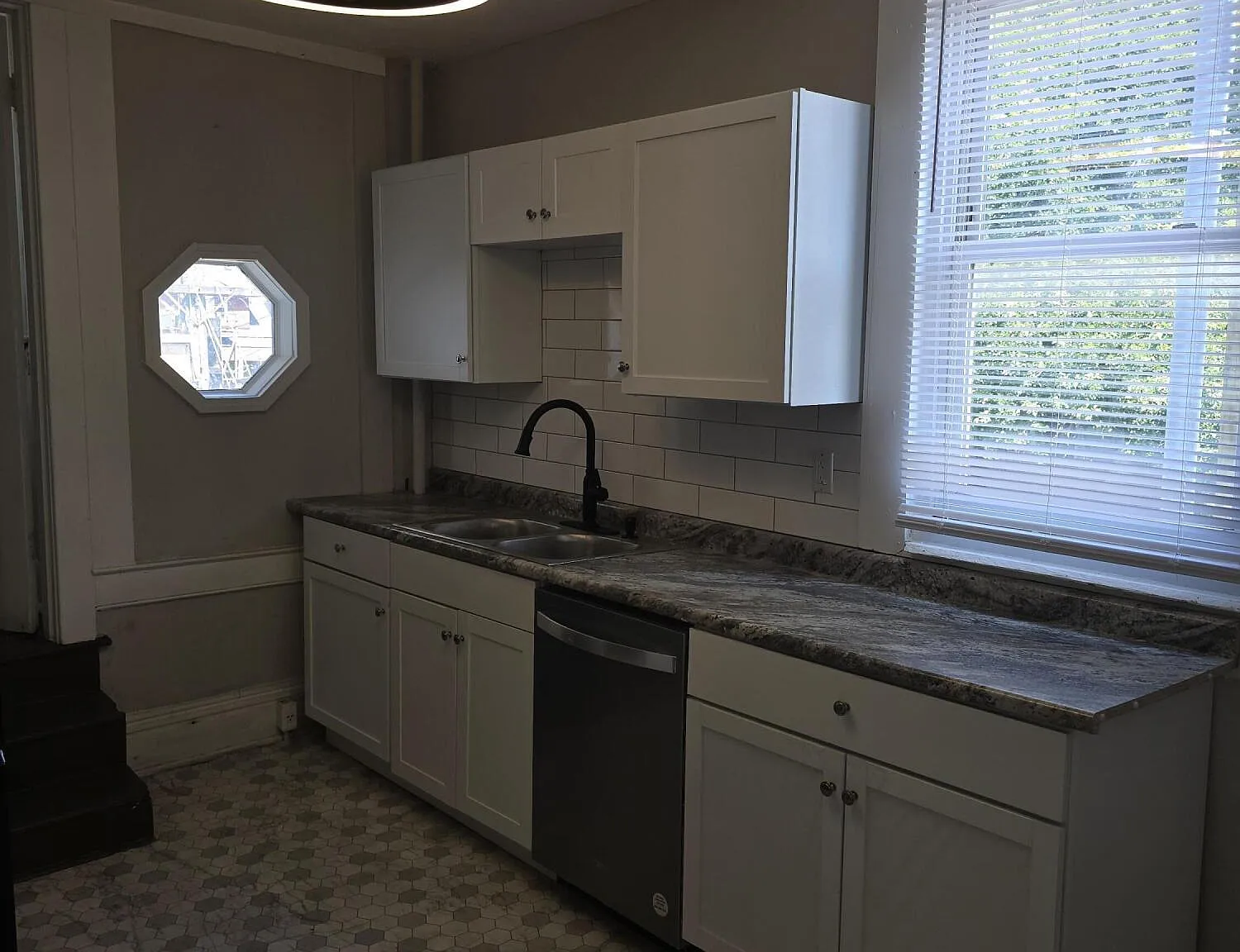 3 bed, 1.5 bath, $1,275 — Photo 2