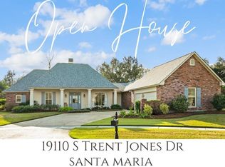 19110 S Trent Jones Dr, Baton Rouge, LA 70810