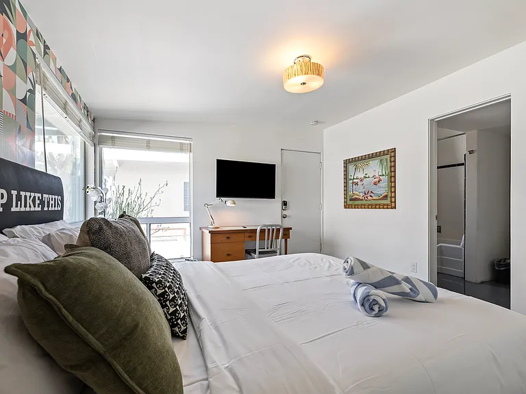 2197 E Belding Dr — Photo 28