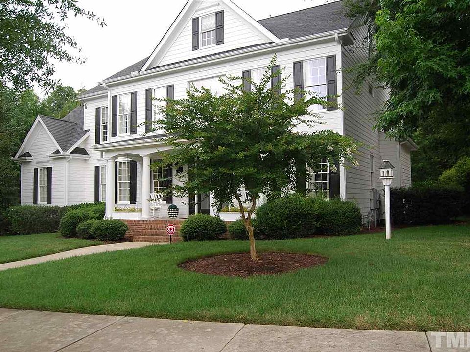 2nd image of 1200 Pinehurst Dr