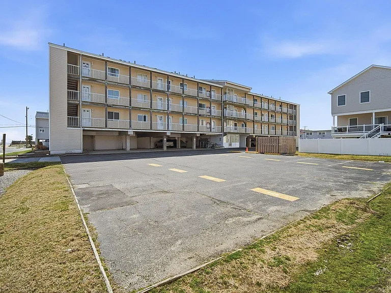 501 E Brigantine Ave #307 — Photo 29