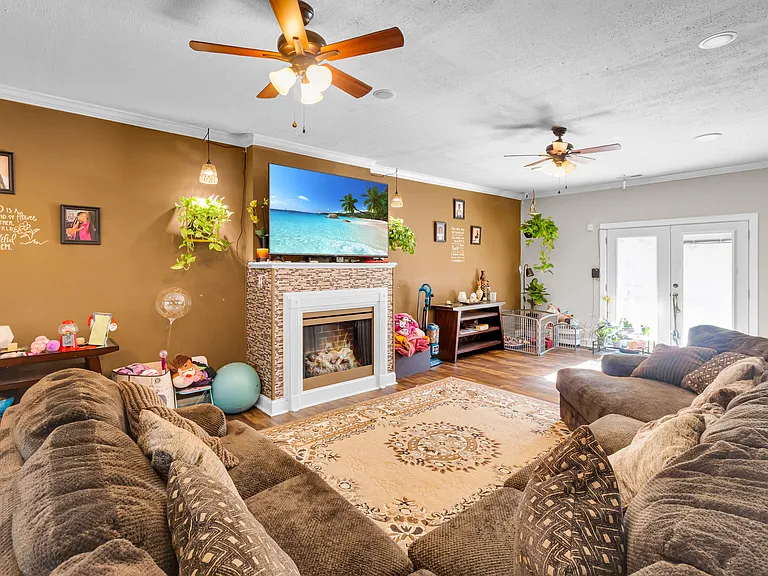 371 Carolina Pines Blvd — Photo 6