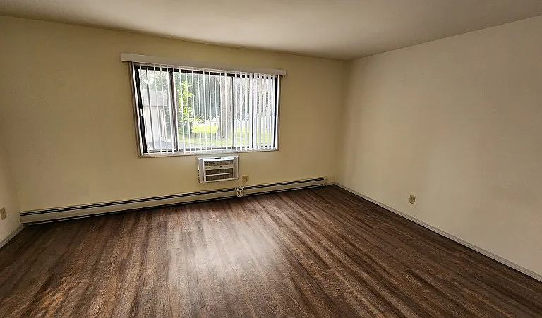 Heritage Apartments — Photo 10