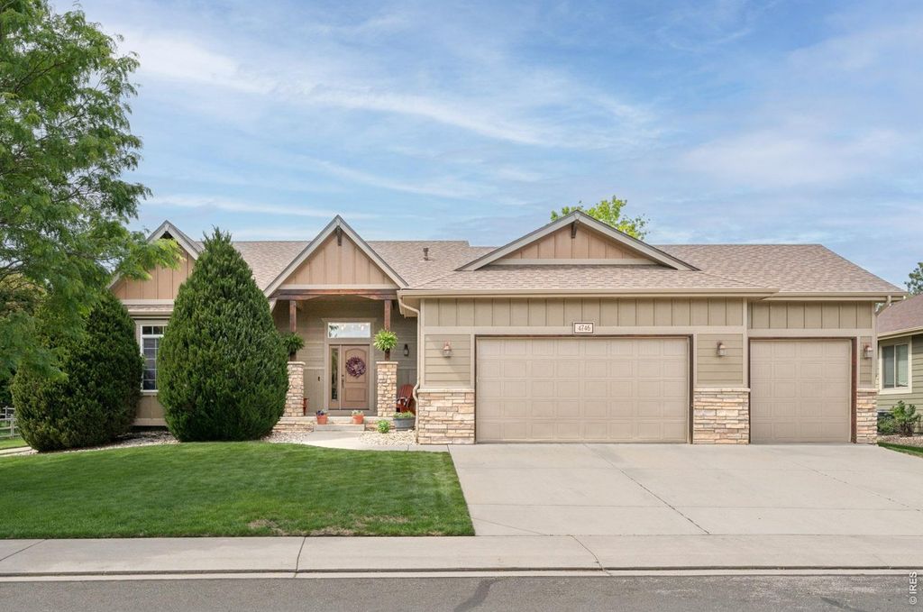 4746 Brenton Dr
