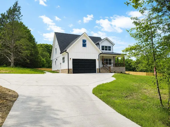 2848 Lee Pike, Soddy Daisy, TN 37379