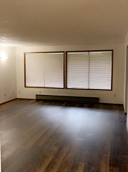 305 La Villa Dr — Photo 10