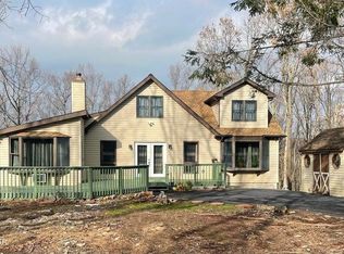 217 Tree Top Ter, Stroudsburg, PA 18360