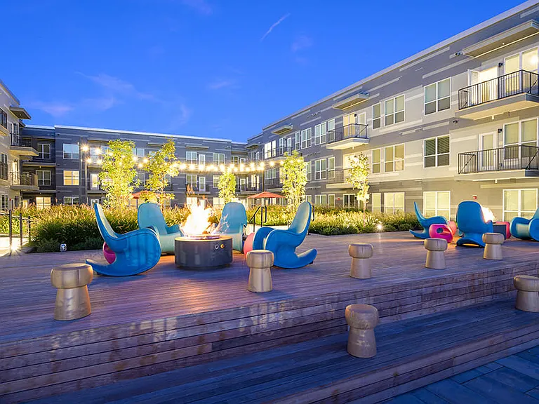 V2 Apartments — Photo 42