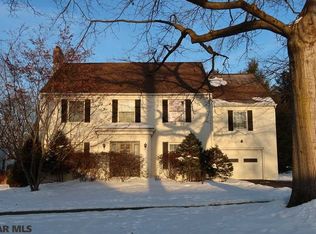 555 Ridge Ave, State College, PA 16803