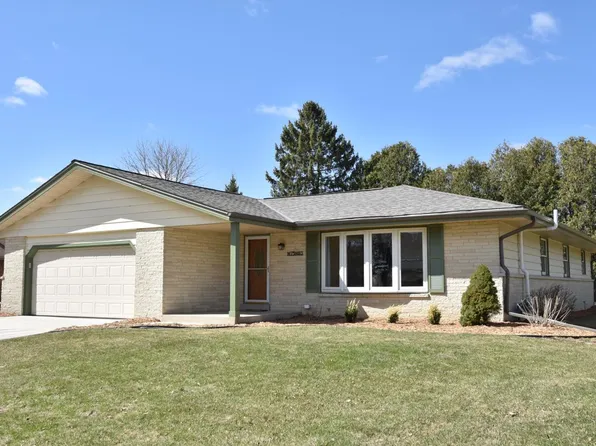 W75N813 Tower AVENUE, Cedarburg, WI 53012