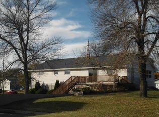 701 S Lawler St, Mitchell, SD 57301