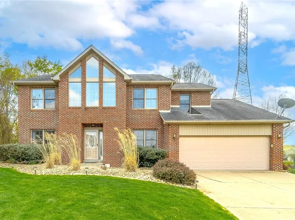 726 Stonegate Dr, Oakdale, PA 15071