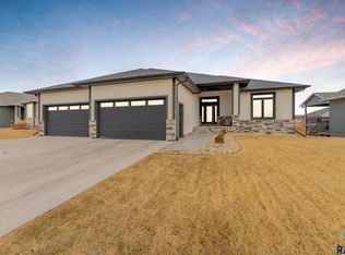 4216 N Astoria Dr, Sioux Falls, SD 57107