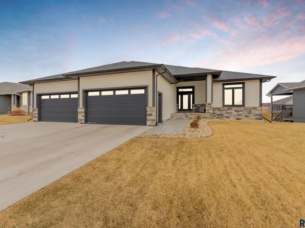 4216 N Astoria Dr, Sioux Falls, SD 57107