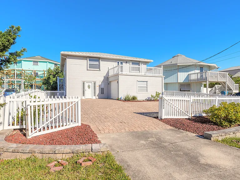 6343 Turtlemound Rd — Photo 1