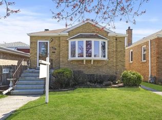 2711 Grove Ave, Berwyn, IL 60402