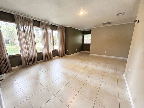 5th image of 410 Nina Rd NE