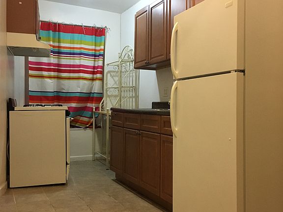 3rd image of 8020 Broadway #1C